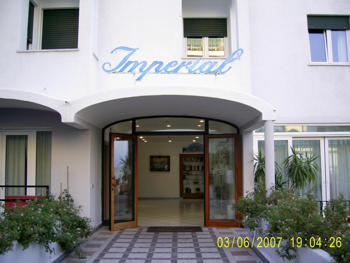 Hotel Imperial Ischia Bagian luar foto